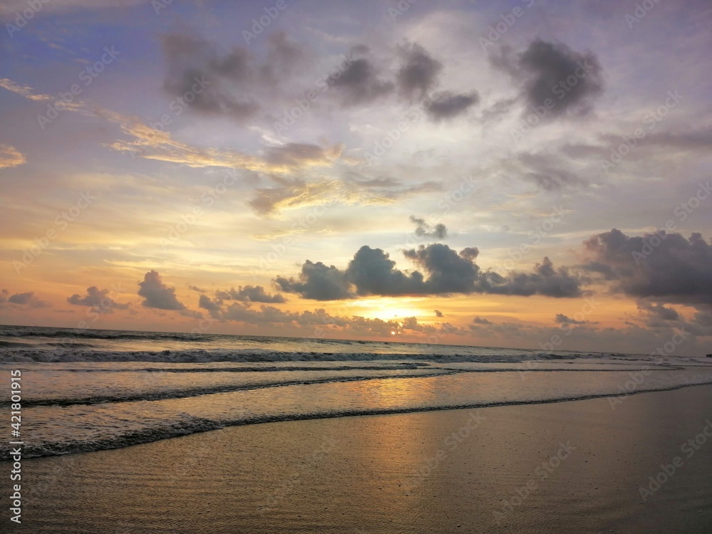 Obraz premium sunset over the sea