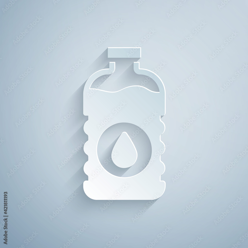 Obraz premium Paper cut Bottle of water icon isolated on grey background. Soda aqua drink sign. Paper art style. Vector