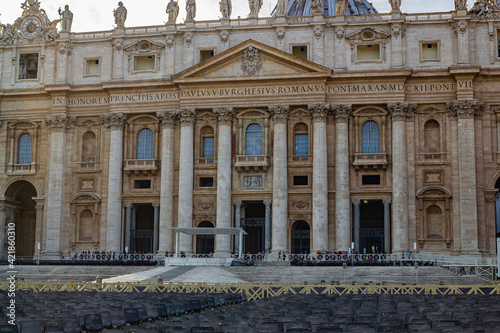 Sant Peter's Basilica is a Catholic cathedral, a large building of the Vatican, the historical Christian church in the world.