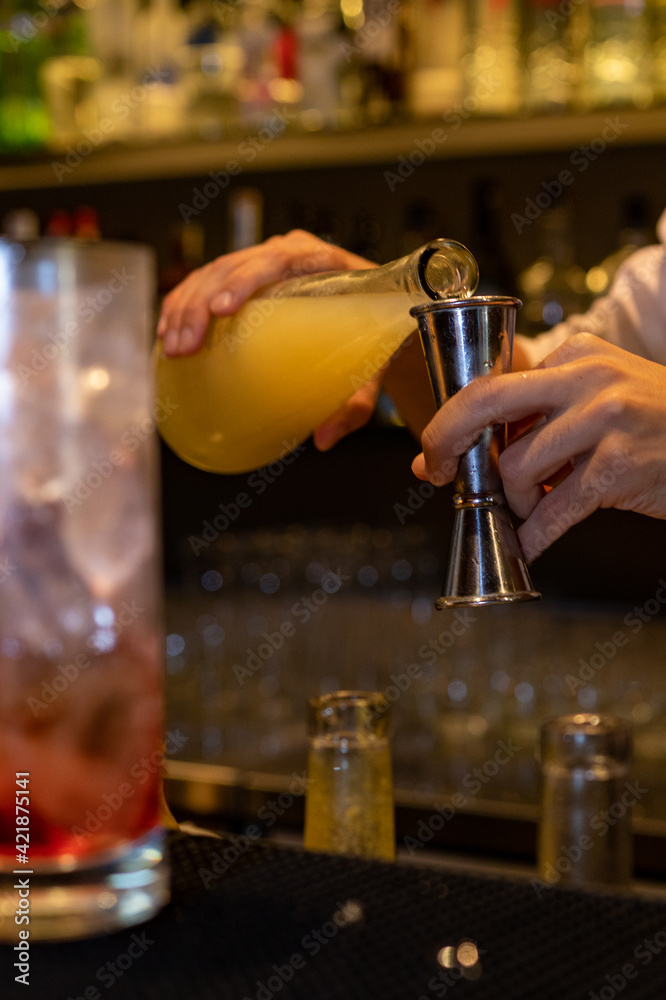 Una bebida refrescante a base de bebidas de verano Una bebida refrescante a base de bebidas de verano