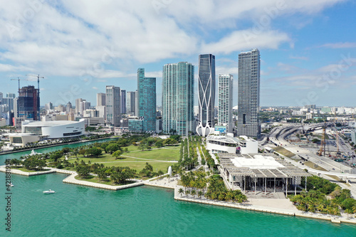 Aerial view of Perez Art Museum, Museum Park and waterfront buildings in Miami.
