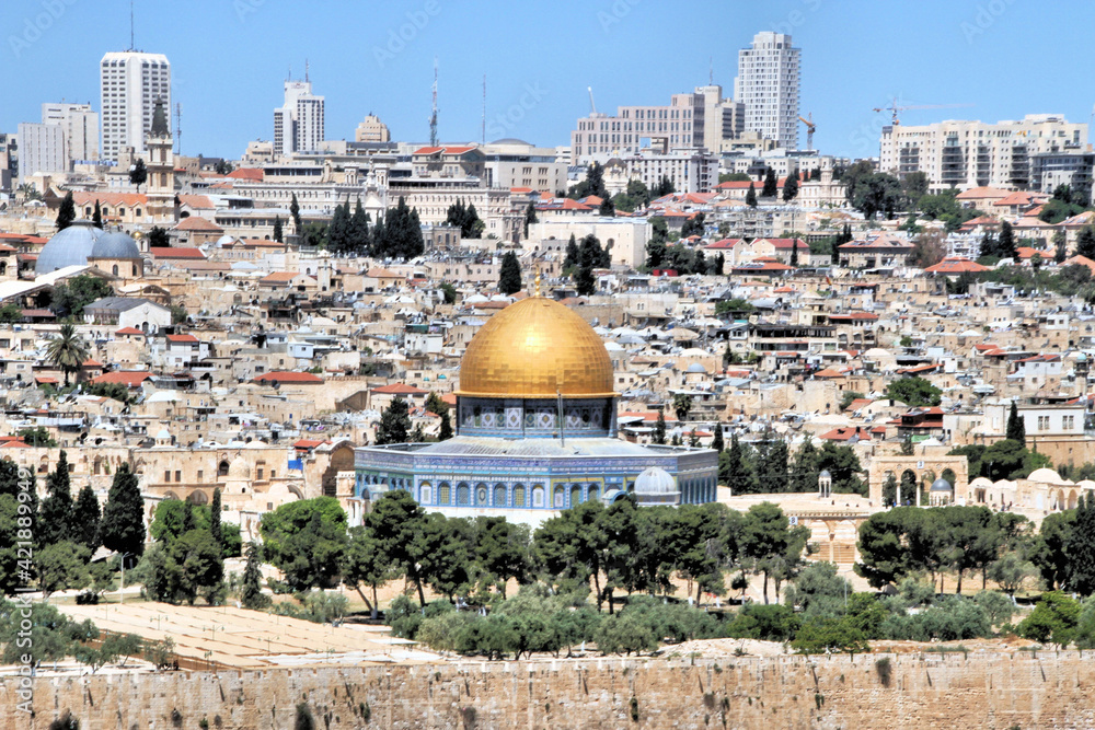 Fototapeta premium A view of Jerusalem from the mount of Olives