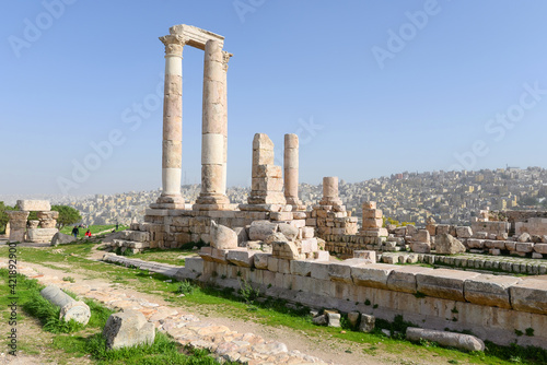 Columns of the Temple of Hercules or Roman Temple. Roman structure in the Amman Citadel (Jabal al-Qal’a) in Jordan. Capital of the Kingdom of Ammon.
