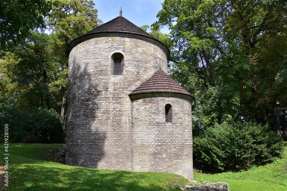 Cieszyn, zabytkowa rotunda, wzgórze zamkowe, najstarszy kościół