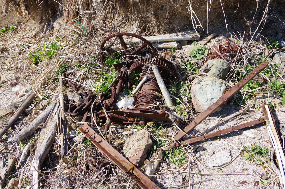 Obraz premium 古い錆びた鉄の道具 