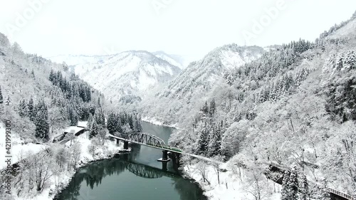只見線の雪景色第4橋梁ドローン映像