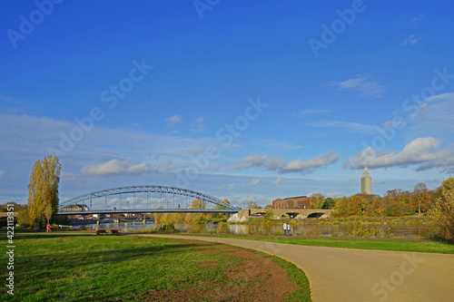 Auf dem Elberadweg in Magdeburg