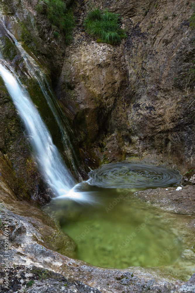 Fototapeta premium Wasserfall im Salzkammergut