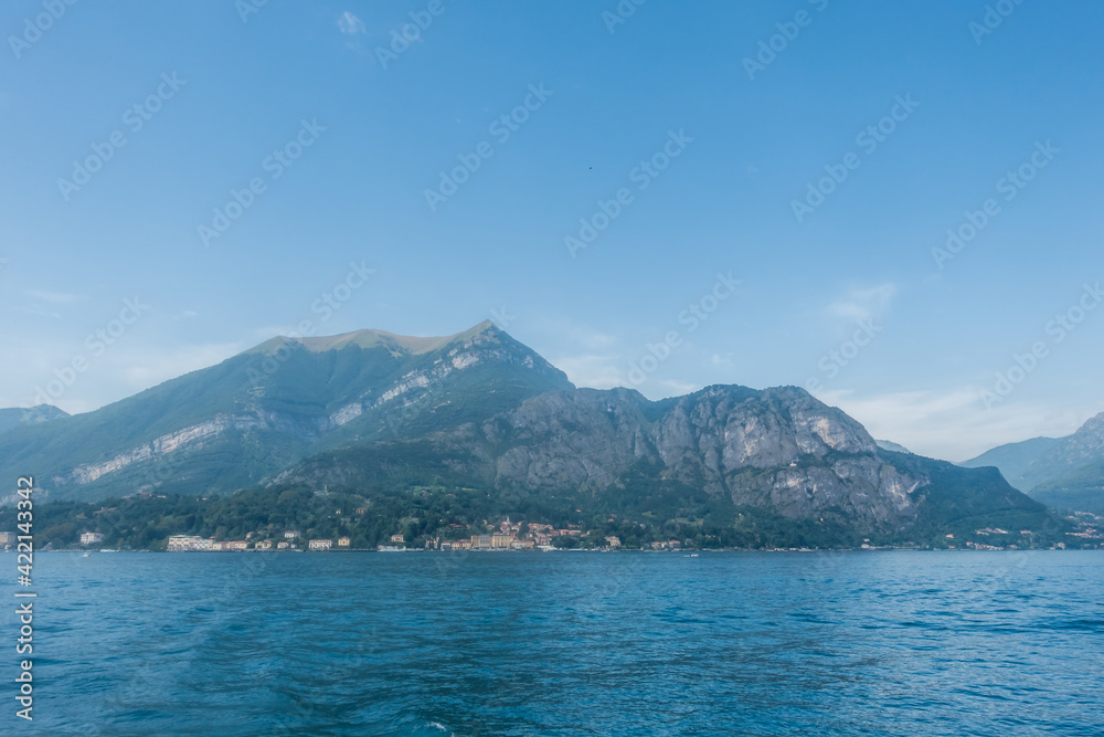 Montagne sur le Lac de Côme - Italie
