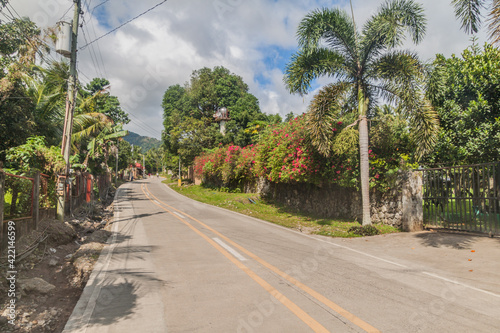 Road in Valencia, Negros island, Philippines. © Matyas Rehak