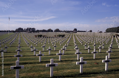 Cimetierre militaire à Vimy dans le Pas-de-Calais photo