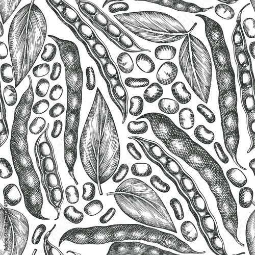 Hand drawn broad beans seamless pattern. Organic fresh food vector illustration. Retro pods illustration. Engraved botanical style cereal background.