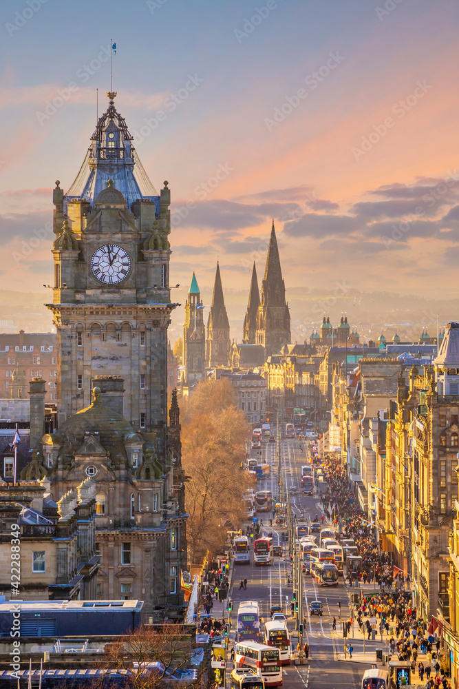 Old town Edinburgh city skyline, Scotland