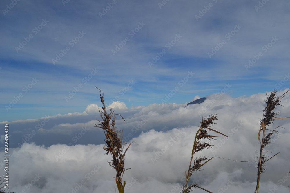 Fototapeta premium clouds in the sky Sindoro Indonesia