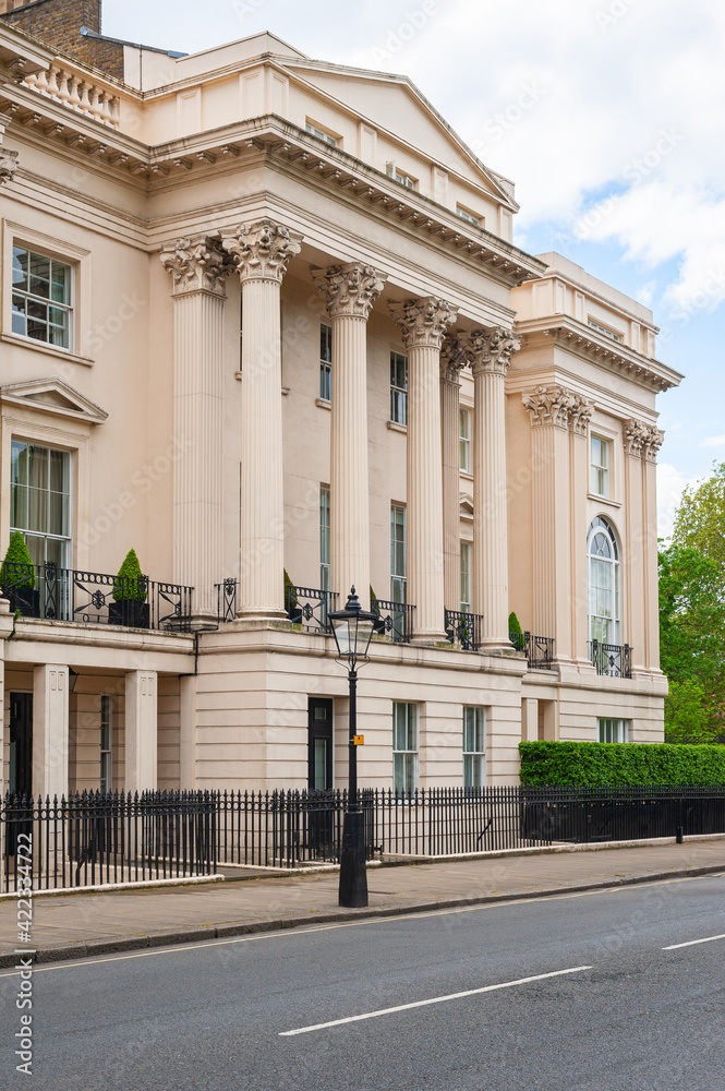 Regency architecture in London, UK. Style and design in the Regency period, from 1800-1830. Buildings of this period are marked by their stucco fronts and columns influenced by ancient Rome and Greece