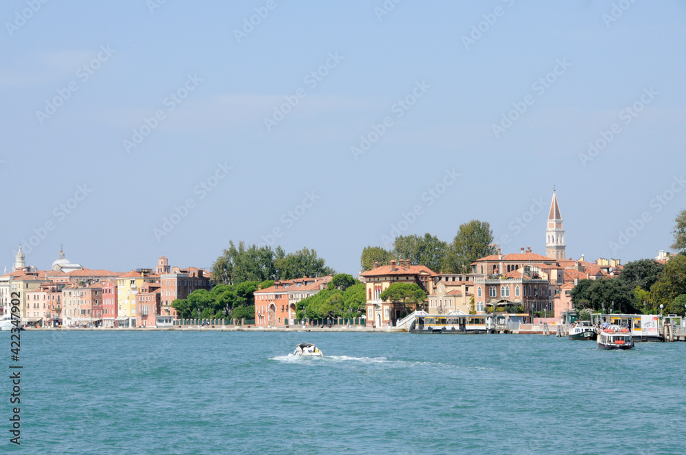 mit dem Boot nach Venedig