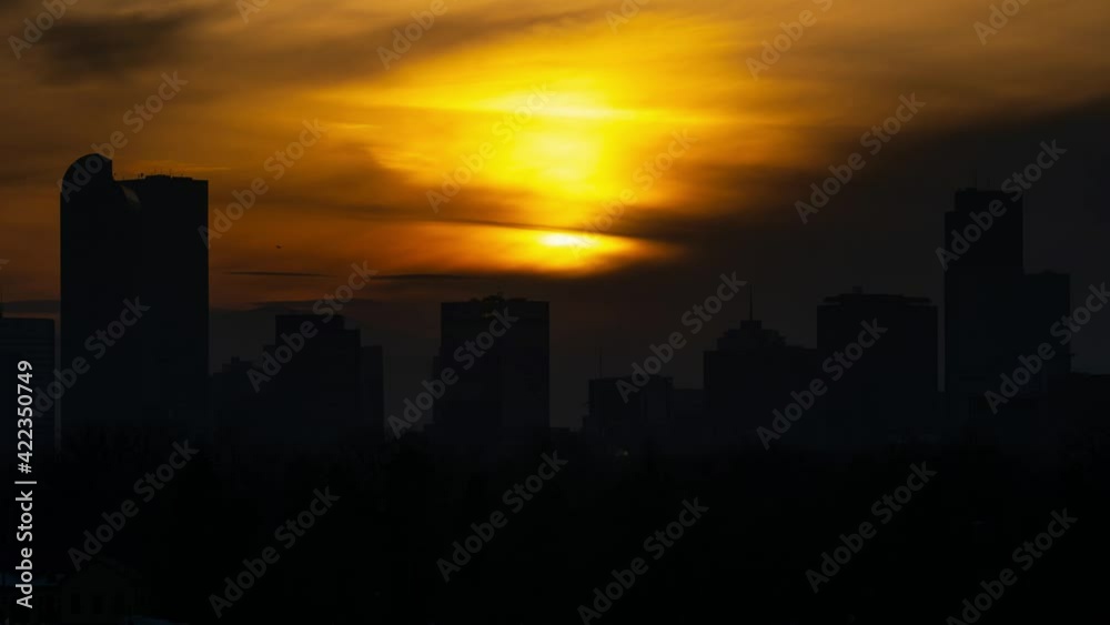Time lapse of sunset behind skyline and mountains Time lapse of sunset behind skyline and mountains