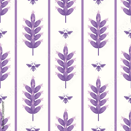 Abstract lavender and bees striped seamless vector pattern background. Modern graphic purple blossoms, bees, stripes on white backdrop. Botanical herb design. Vertical geometric repeat for packaging