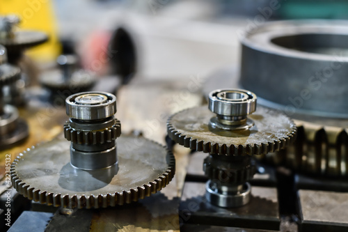 Gears for transmission of speeds and revolutions with bearings of a cnc machine tool. Mixed equipment repair.