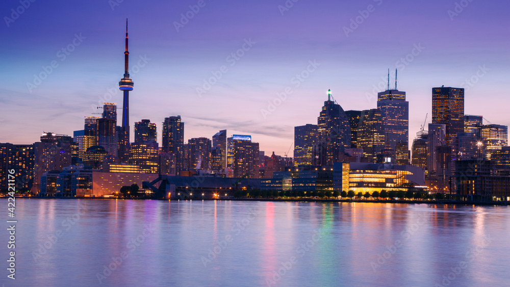 Fototapeta premium Toronto's colourful and vibrant night skyline