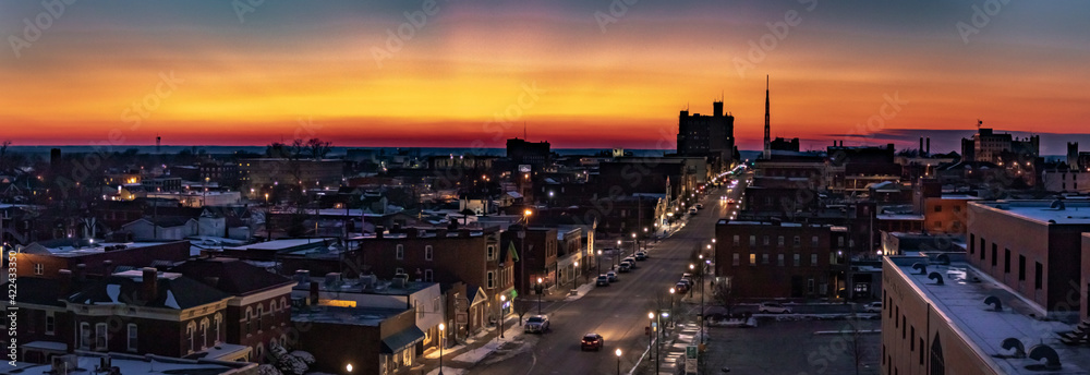 Obraz premium sunset over the river