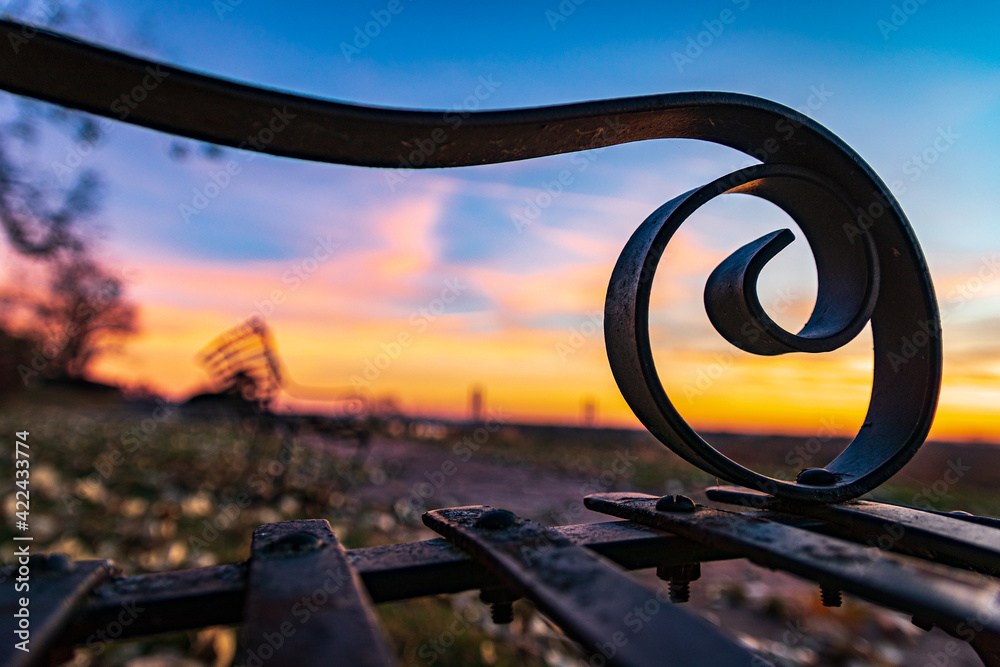 Fototapeta premium sunset in the city