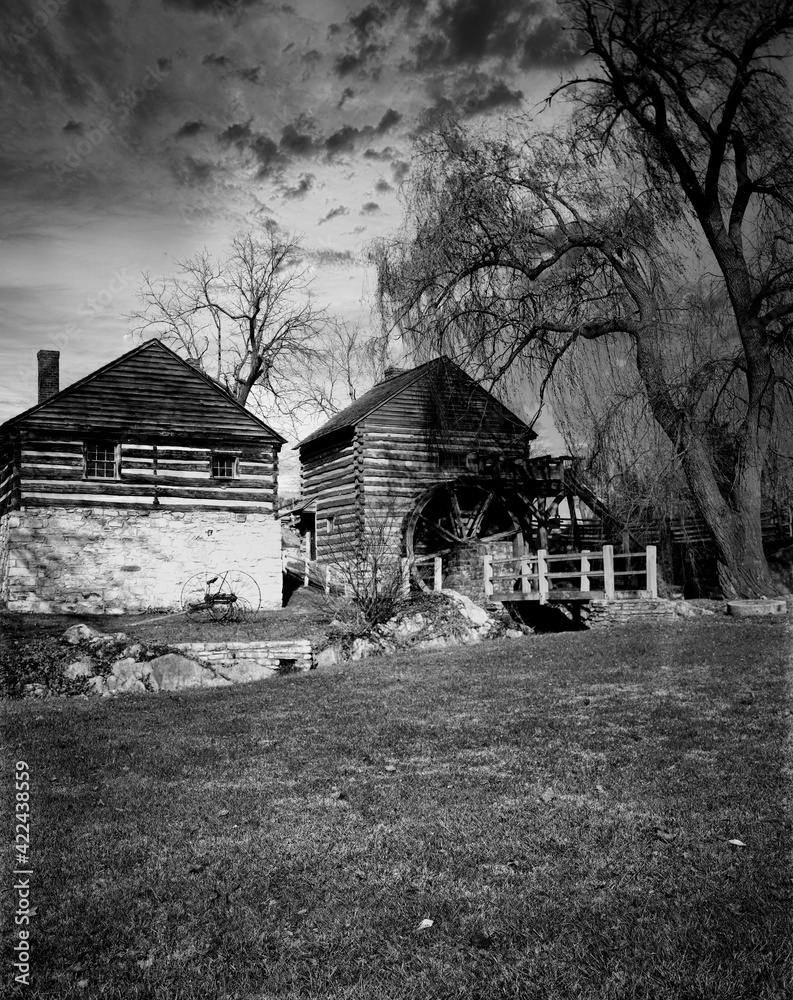 Obraz premium Old Mill from Behind Showing Water Wheel