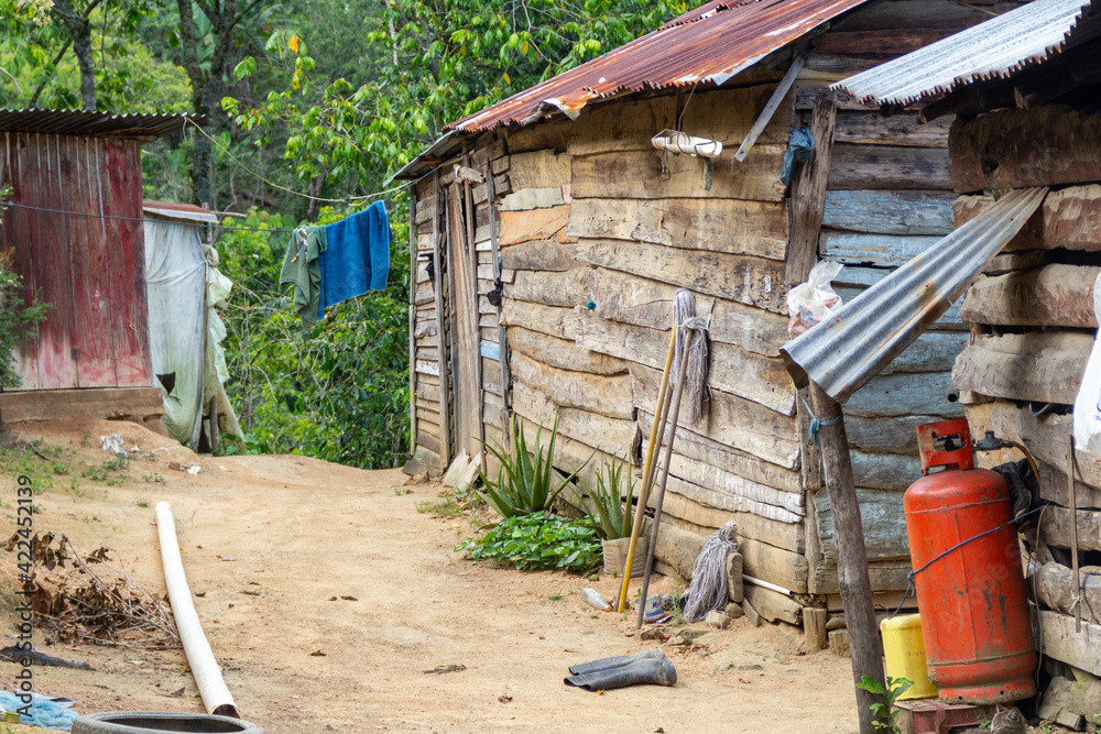 casa tipica de campo, vida en el campo, jarabacoa republica dominicana