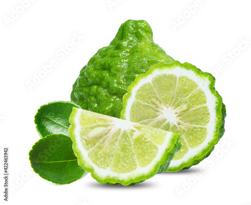 Foto bergamot isolated on white background