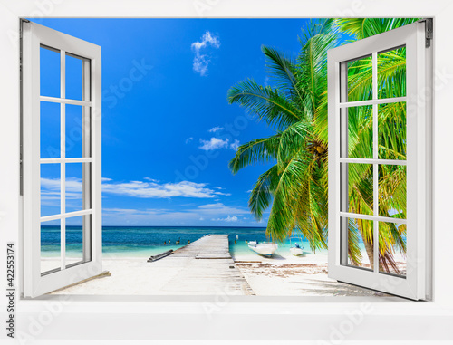 Fototapeta Naklejka Na Ścianę i Meble -  Ocean view window open