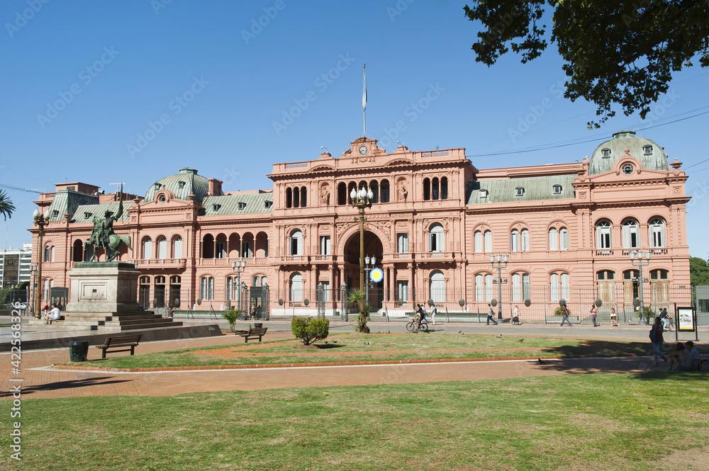 Casa Rosada (residence of the President), Plaza de Mayo, Buenos Aires, Argentina, South America