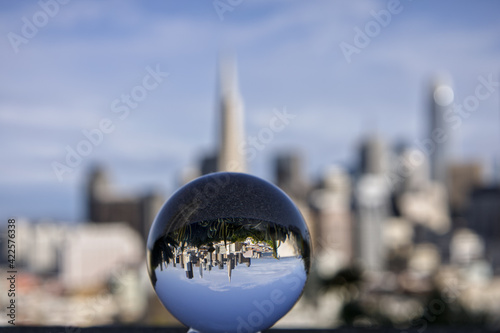 Canvas Print San Francisco Landmark Through Crystal Ball
