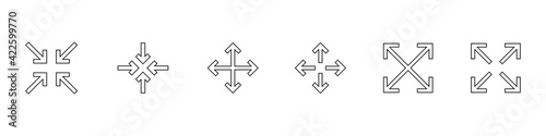 Rotation icon. Arrow. Expand Arrows Minimal Line Icon. Included Icons as Diagonal Increase, Fullscreen, Navigation