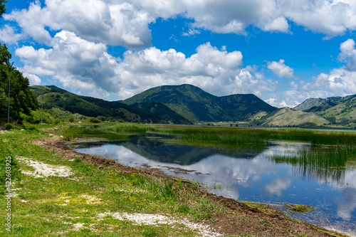Fototapeta Naklejka Na Ścianę i Meble -  Italy Campania lake Matese