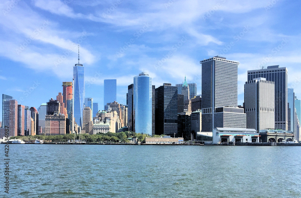 Fototapeta premium A view of New York from the river