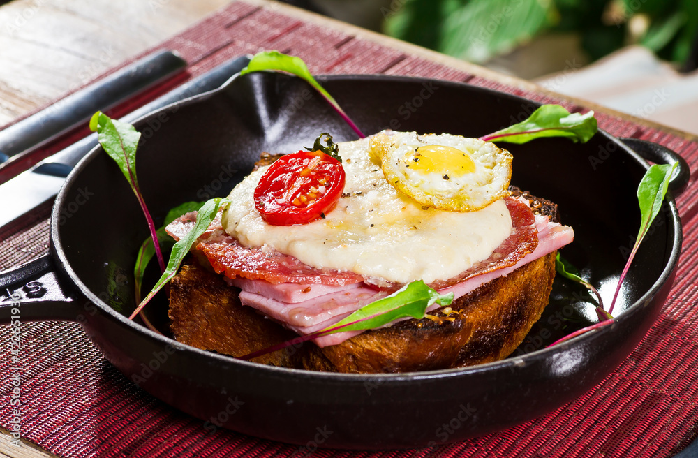 receita de chefe presunto ovo na frigideira