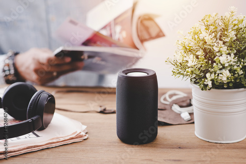Portable bluetooth speaker
