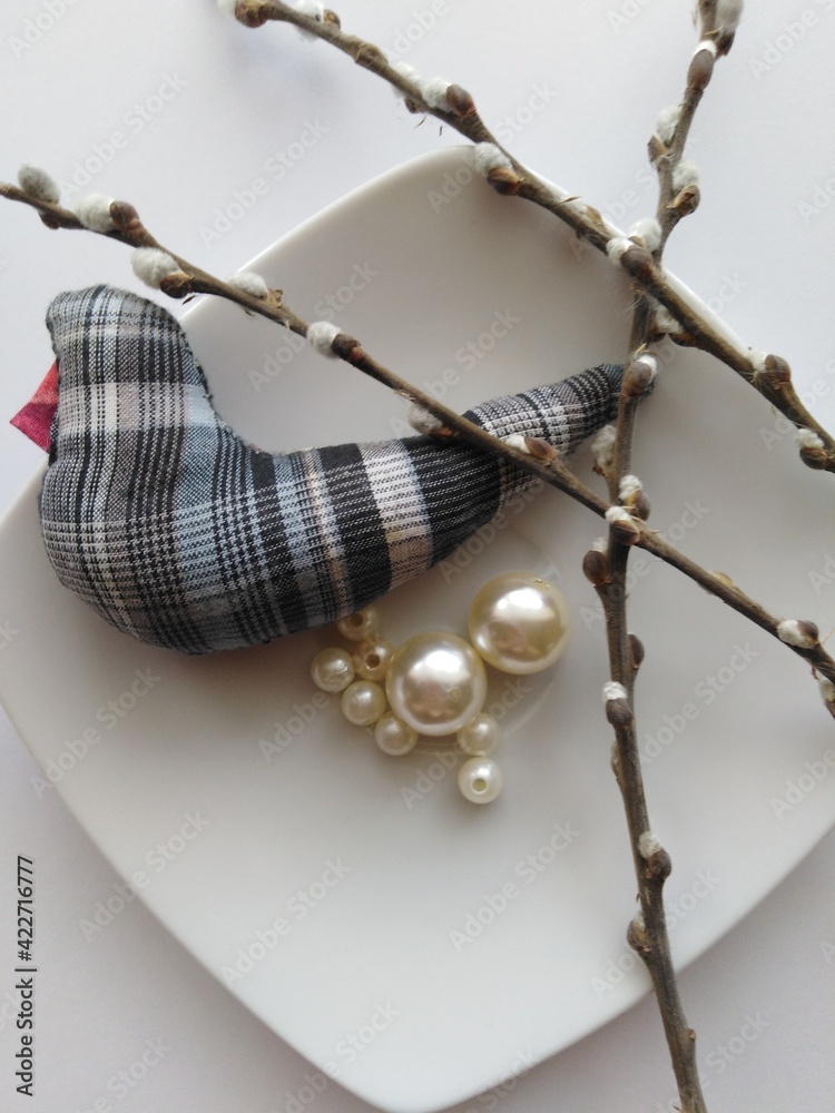 Fototapeta premium pearls textile bird willow branches