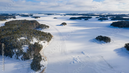 Fotografija View of The Tammisaari Archipelago and frozen Gulf of Finland in winter, Rasebor