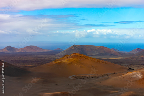 Fototapeta Naklejka Na Ścianę i Meble -  Volcanos of Lanzarote, Canary Islands, Spain