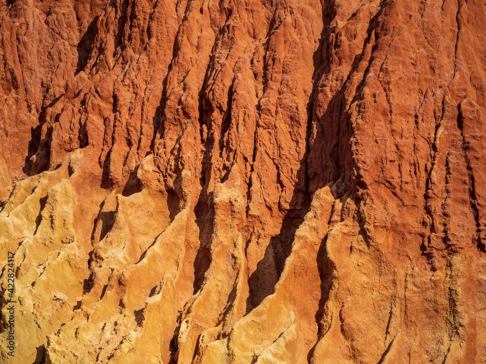 Obraz premium Cliff near Praia do Tonel / Coastal erosion