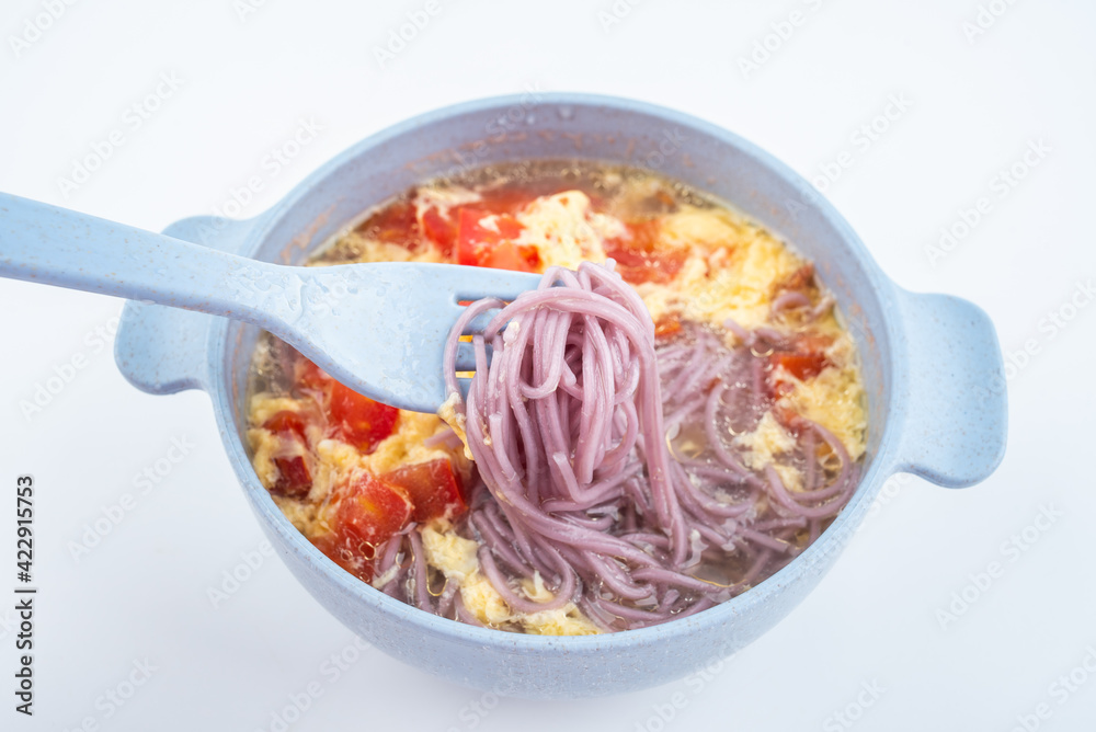Children's nutrition meal tomato and egg noodles Children's nutrition meal tomato and egg noodles