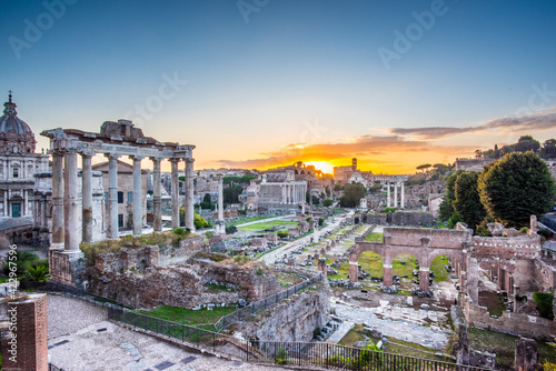 Sonnenaufgang am Paltin - Forum Romanum