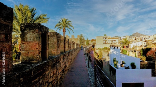 Atardecer en la Murallas de Alcudia en Mallorca