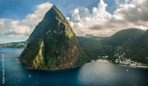 Принти на полотні St Lucia, Petite Piton
