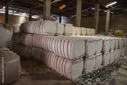 Kapok fiber package production factory 2