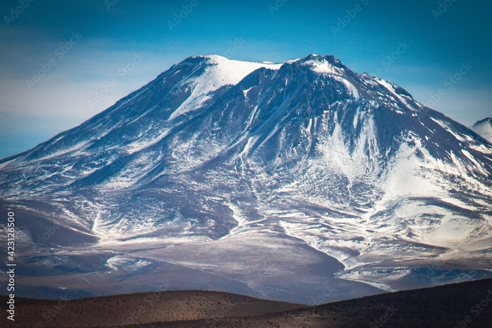 volcano in bolivia, altiplano, uyuni