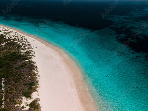 Afternoon swim at Pinnaroo point located 30 minutes North of Perth CBD. This is a hidden gem of Western Australia which makes for the perfect spot as there are no people on the beautiful white sand be