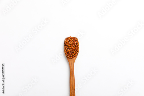 Pigeon pea in bowl on white background