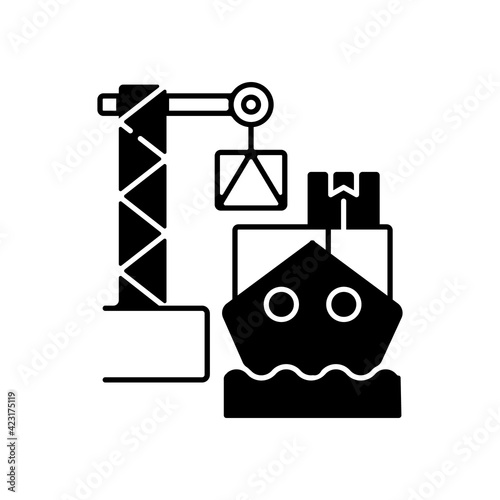 Cargo loading black linear icon. Container ship. Vessel loading, unloading procedure. Sea freight transport. Cargo container stowage. Outline symbol on white space. Vector isolated illustration
